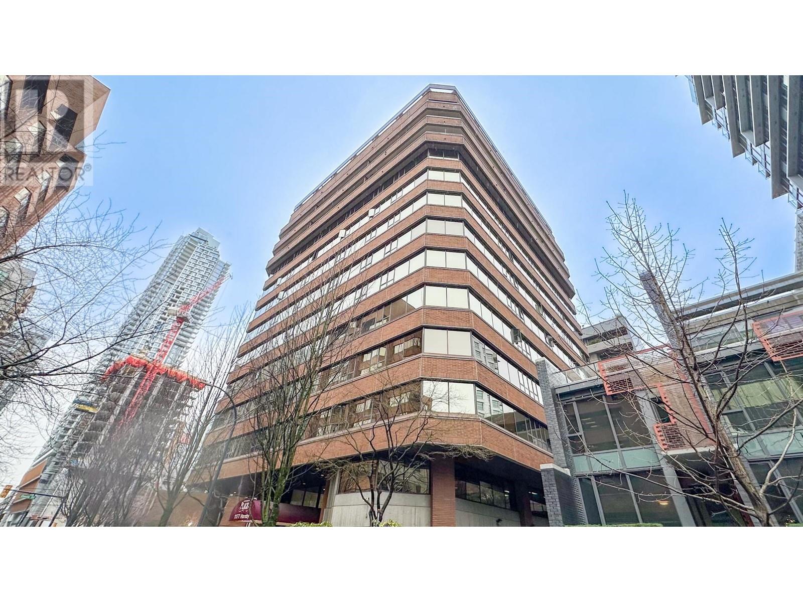 Listing Picture 17 of 24 : PH4 1177 HORNBY STREET, Vancouver / 溫哥華 - 魯藝地產 Yvonne Lu Group - MLS Medallion Club Member