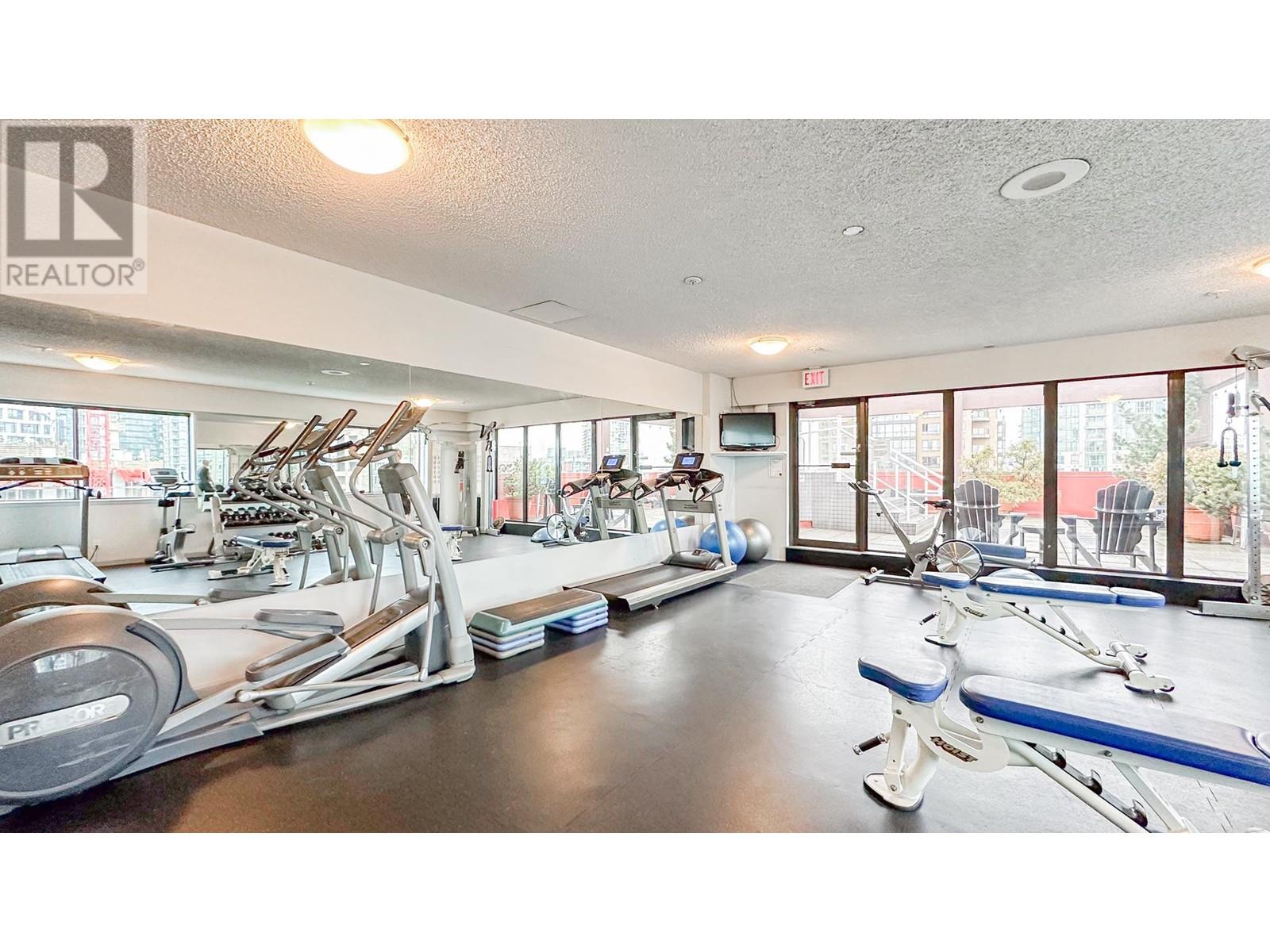 Listing Picture 18 of 24 : PH4 1177 HORNBY STREET, Vancouver / 溫哥華 - 魯藝地產 Yvonne Lu Group - MLS Medallion Club Member