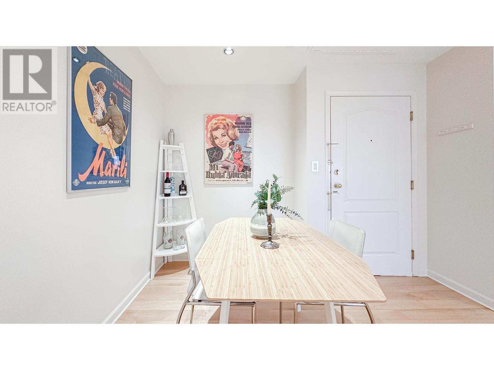 Listing Picture 7 of 24 : PH4 1177 HORNBY STREET, Vancouver / 溫哥華 - 魯藝地產 Yvonne Lu Group - MLS Medallion Club Member