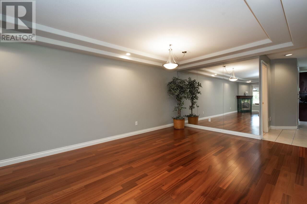 6890 Cedar Rose Court, Burnaby, British Columbia V5J 5J7 - Photo 10 - R2953414