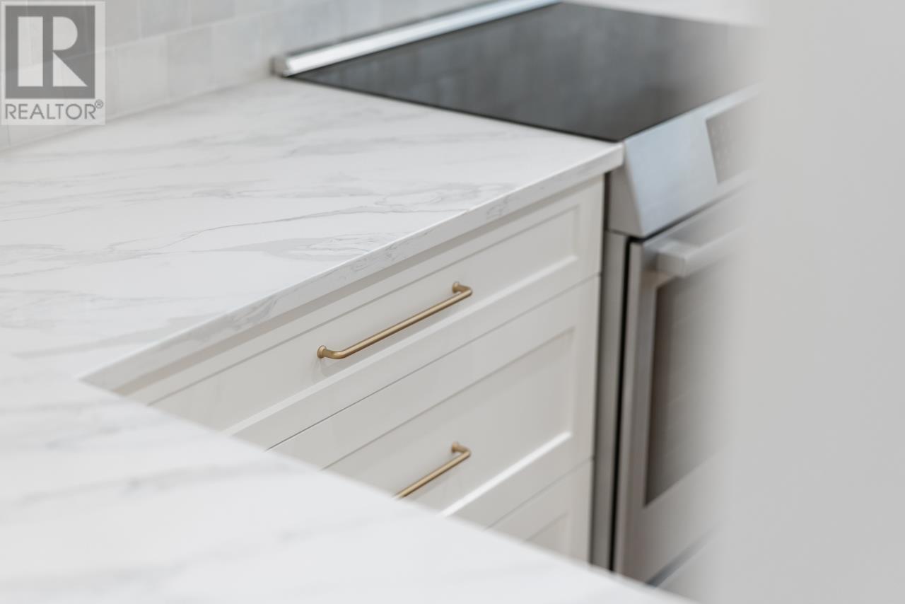 Listing Picture 13 of 33 : 2991 YUKON STREET, Vancouver / 溫哥華 - 魯藝地產 Yvonne Lu Group - MLS Medallion Club Member