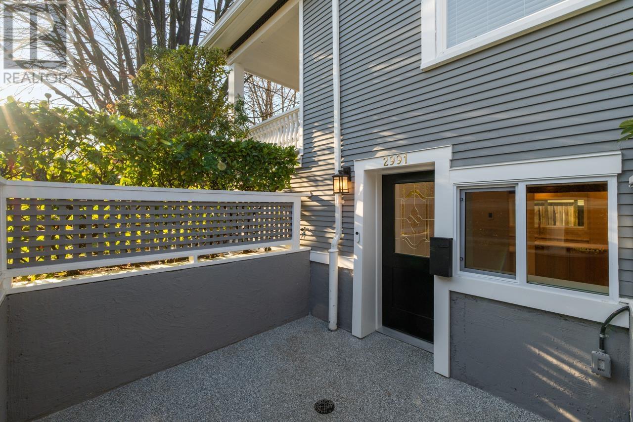 Listing Picture 2 of 33 : 2991 YUKON STREET, Vancouver / 溫哥華 - 魯藝地產 Yvonne Lu Group - MLS Medallion Club Member