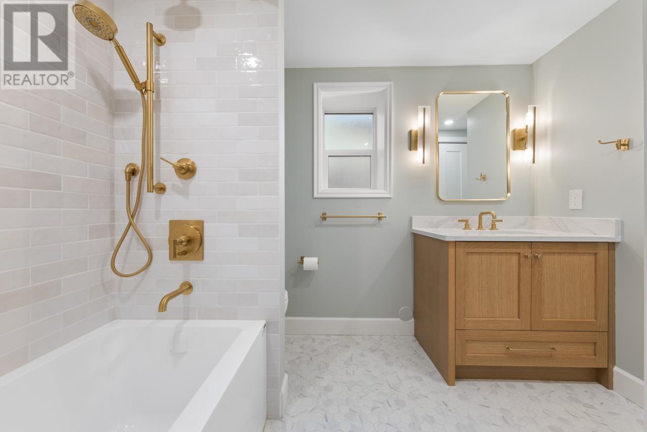 Listing Picture 26 of 33 : 2991 YUKON STREET, Vancouver / 溫哥華 - 魯藝地產 Yvonne Lu Group - MLS Medallion Club Member