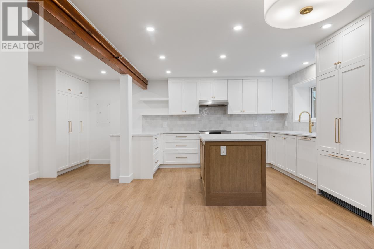 Listing Picture 8 of 33 : 2991 YUKON STREET, Vancouver / 溫哥華 - 魯藝地產 Yvonne Lu Group - MLS Medallion Club Member