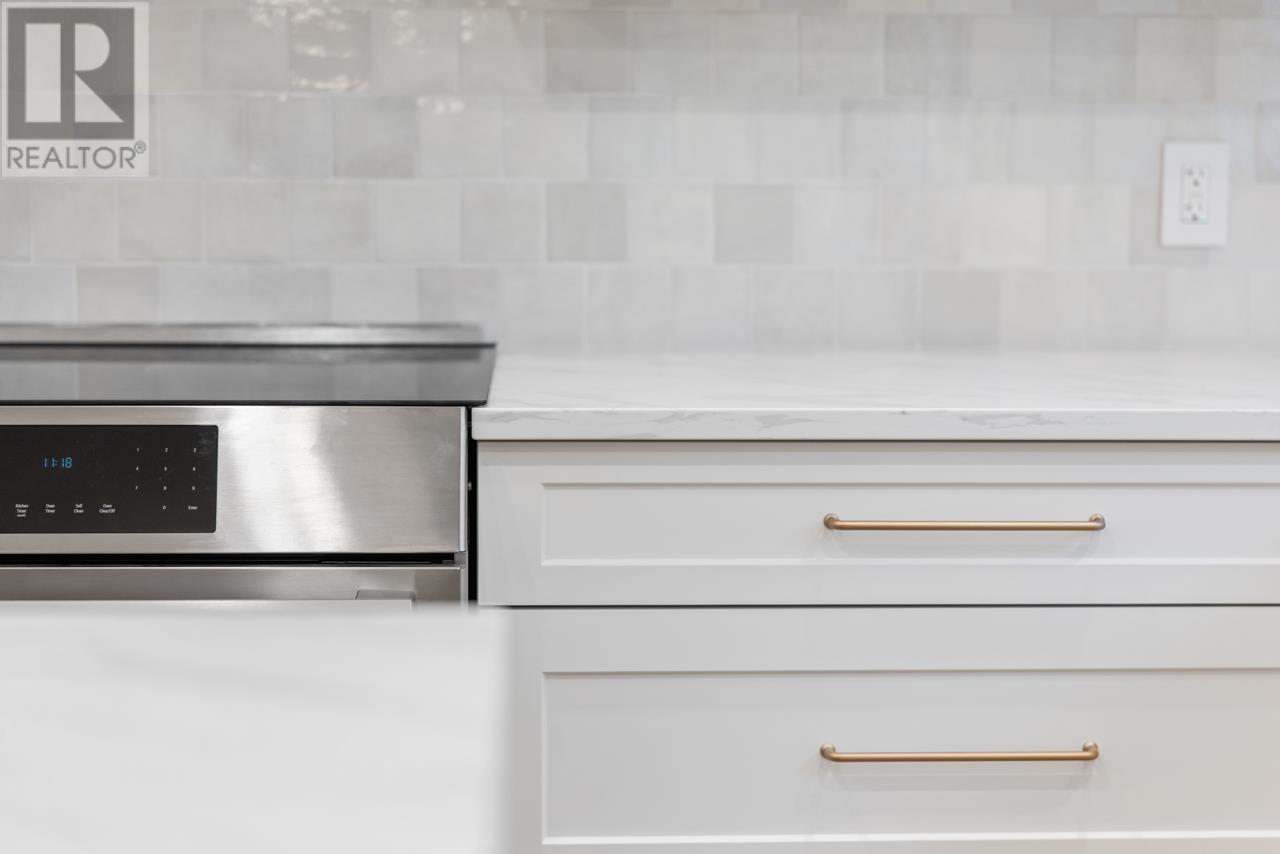 Listing Picture 9 of 33 : 2991 YUKON STREET, Vancouver / 溫哥華 - 魯藝地產 Yvonne Lu Group - MLS Medallion Club Member