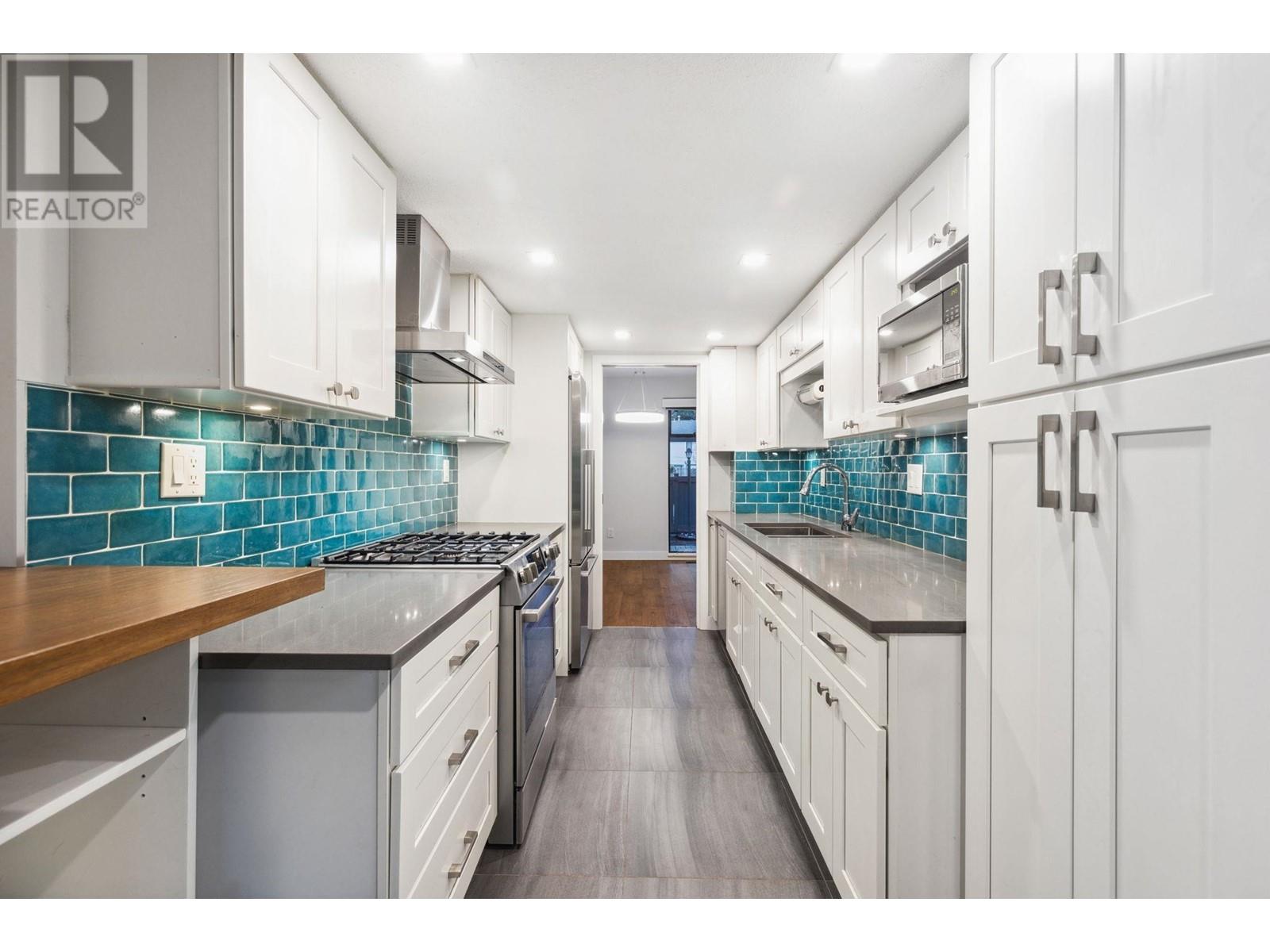 11 3350 Rosemont Drive, Vancouver, British Columbia  V5S 2C9 - Photo 11 - R2953419