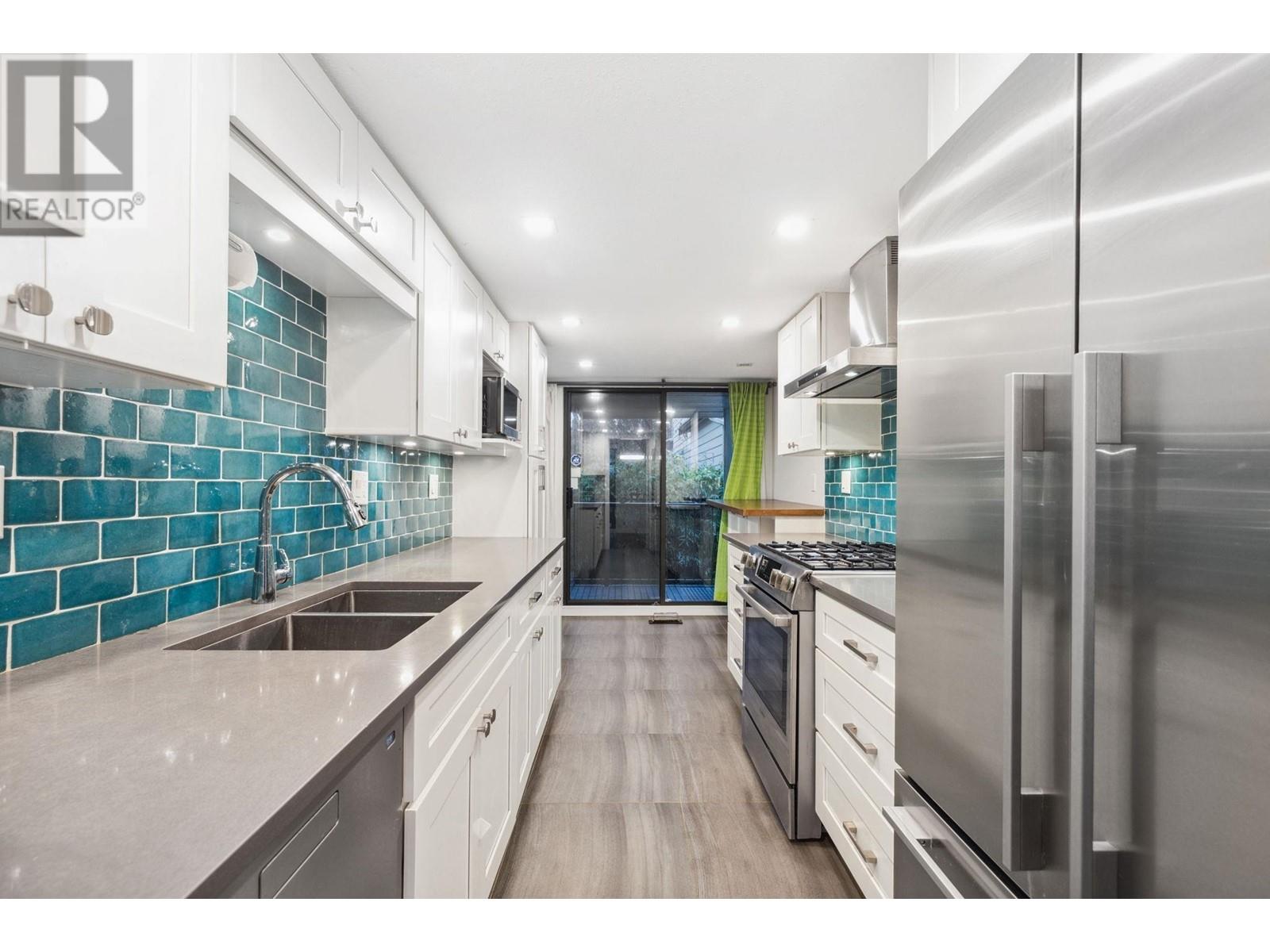 11 3350 Rosemont Drive, Vancouver, British Columbia  V5S 2C9 - Photo 12 - R2953419