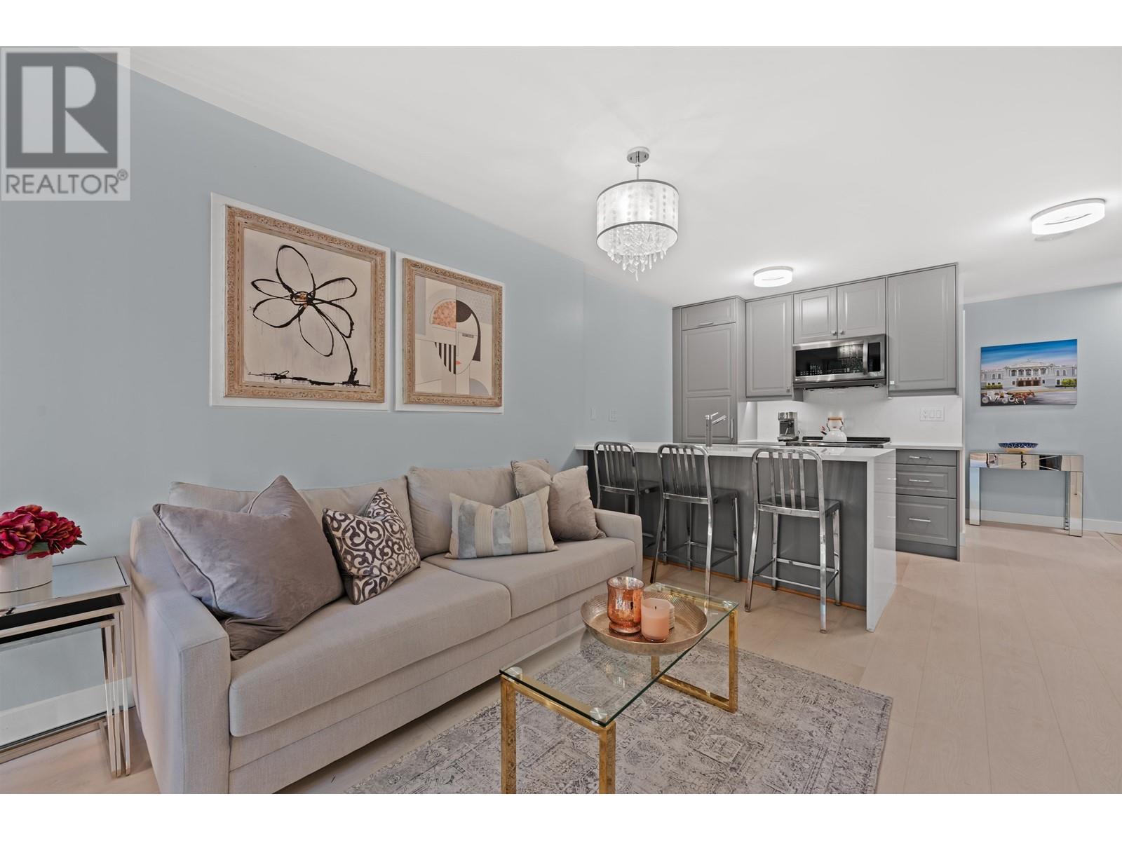 Listing Picture 12 of 34 : 410 909 MAINLAND STREET, Vancouver / 溫哥華 - 魯藝地產 Yvonne Lu Group - MLS Medallion Club Member