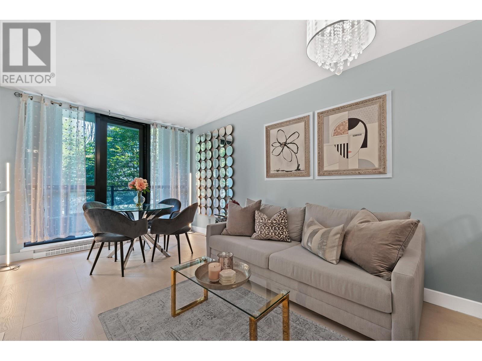 Listing Picture 8 of 34 : 410 909 MAINLAND STREET, Vancouver / 溫哥華 - 魯藝地產 Yvonne Lu Group - MLS Medallion Club Member