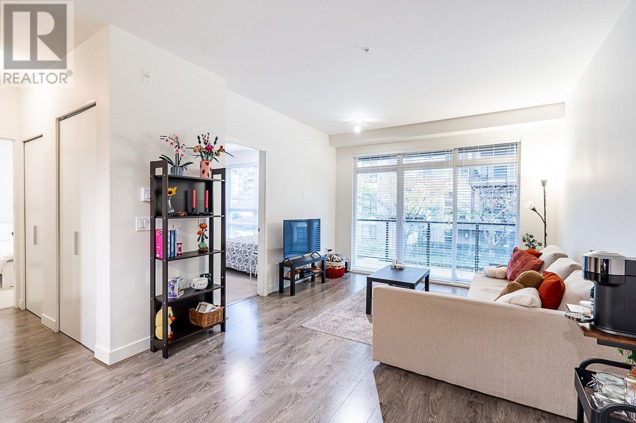 Listing Picture 11 of 27 : 216 6033 GRAY AVENUE, Vancouver / 溫哥華 - 魯藝地產 Yvonne Lu Group - MLS Medallion Club Member