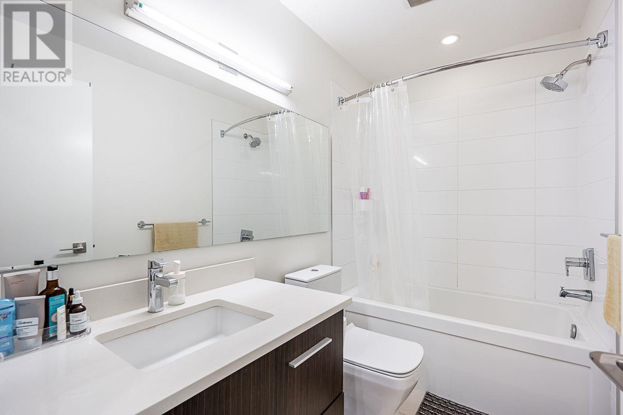 Listing Picture 22 of 27 : 216 6033 GRAY AVENUE, Vancouver / 溫哥華 - 魯藝地產 Yvonne Lu Group - MLS Medallion Club Member