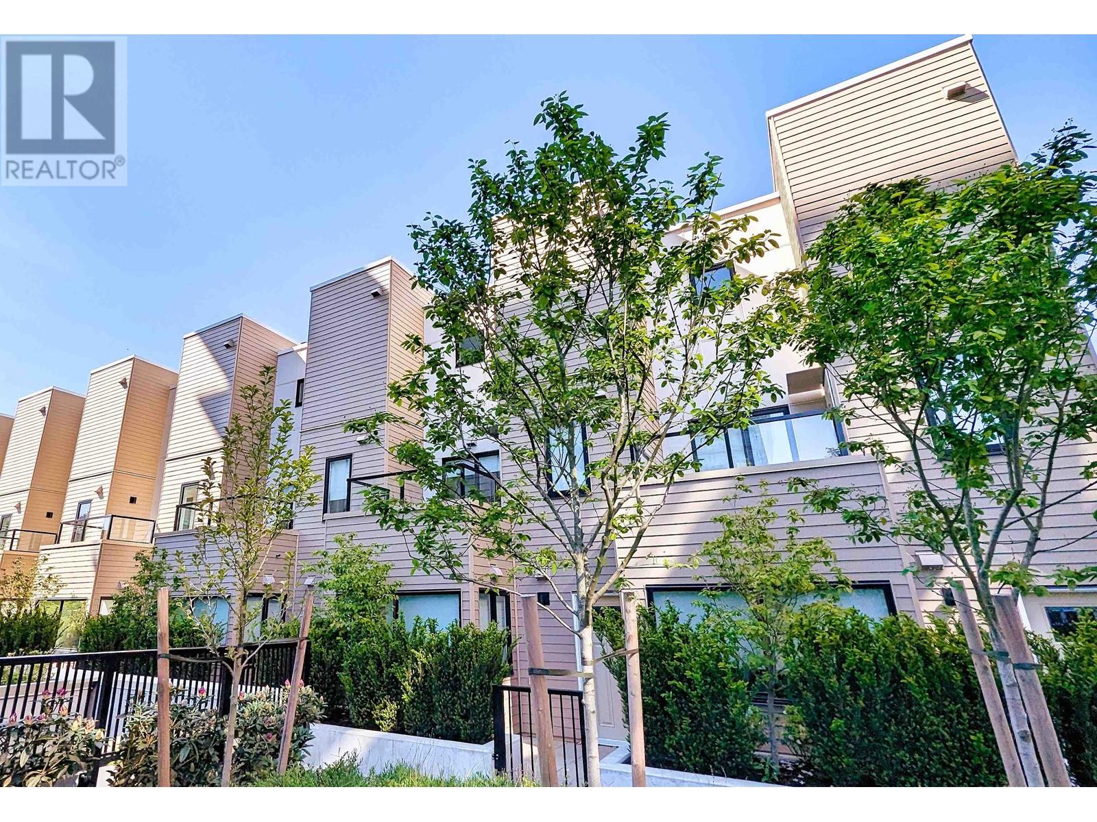 Listing Picture 4 of 21 : 1 8428 PARK ROAD, Richmond / 烈治文 - 魯藝地產 Yvonne Lu Group - MLS Medallion Club Member