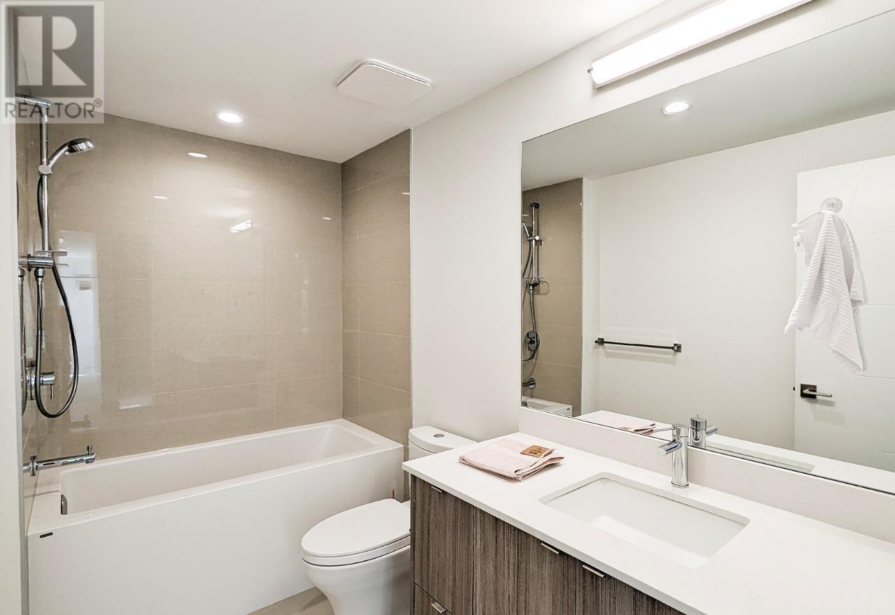 Listing Picture 9 of 21 : 1 8428 PARK ROAD, Richmond / 烈治文 - 魯藝地產 Yvonne Lu Group - MLS Medallion Club Member