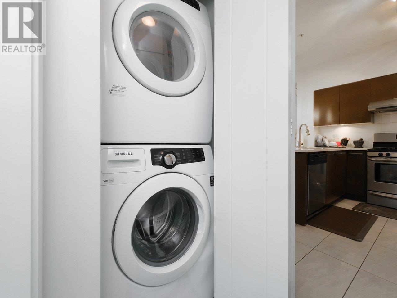 Listing Picture 17 of 22 : 205 10880 NO. 5 ROAD, Richmond / 烈治文 - 魯藝地產 Yvonne Lu Group - MLS Medallion Club Member