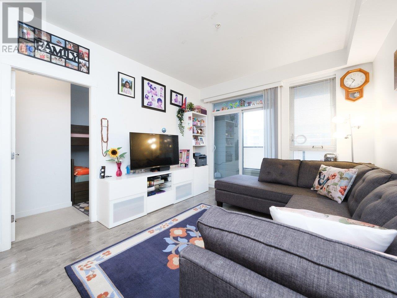 Listing Picture 5 of 22 : 205 10880 NO. 5 ROAD, Richmond / 烈治文 - 魯藝地產 Yvonne Lu Group - MLS Medallion Club Member