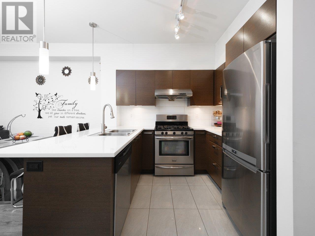 Listing Picture 10 of 22 : 205 10880 NO. 5 ROAD, Richmond / 烈治文 - 魯藝地產 Yvonne Lu Group - MLS Medallion Club Member