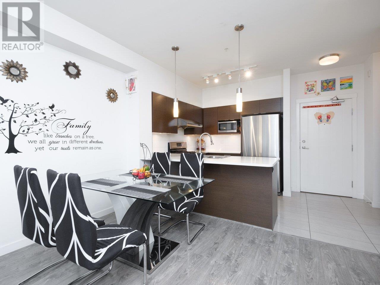 Listing Picture 3 of 22 : 205 10880 NO. 5 ROAD, Richmond / 烈治文 - 魯藝地產 Yvonne Lu Group - MLS Medallion Club Member