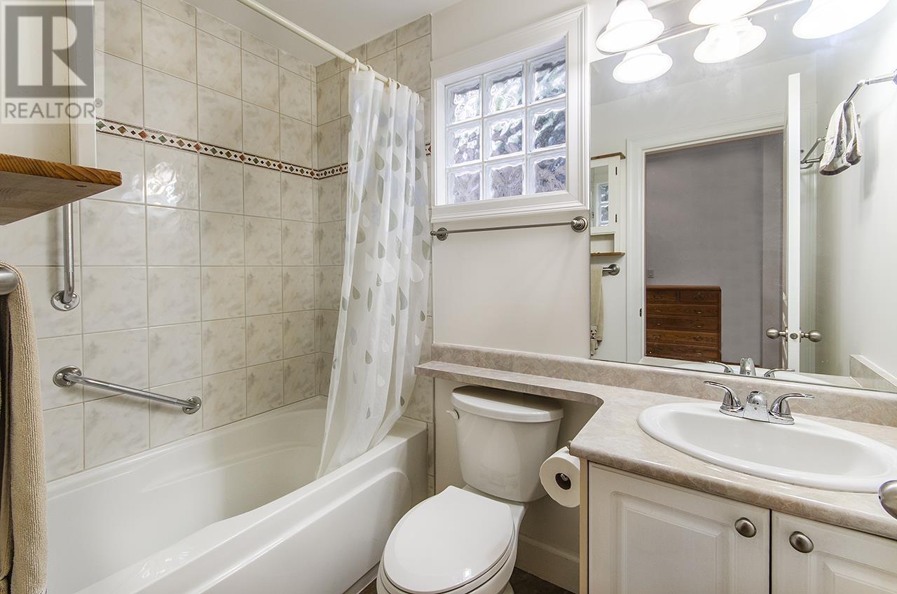 522 E 4th Street, North Vancouver, British Columbia  V7L 1J6 - Photo 22 - R2953424