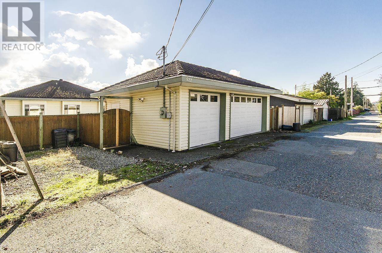 522 E 4th Street, North Vancouver, British Columbia  V7L 1J6 - Photo 34 - R2953424