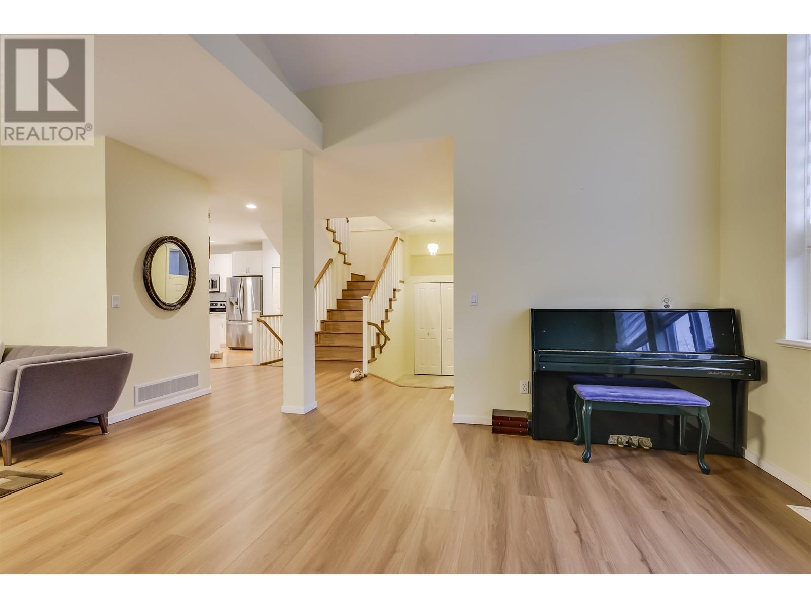 513 Forest Park Way, Port Moody, British Columbia  V3H 5M5 - Photo 9 - R2953479
