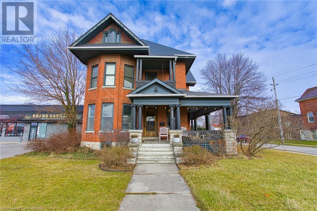 225 Broad Street E, Dunnville, Ontario  N1A 1G1 - Photo 1 - 40683199