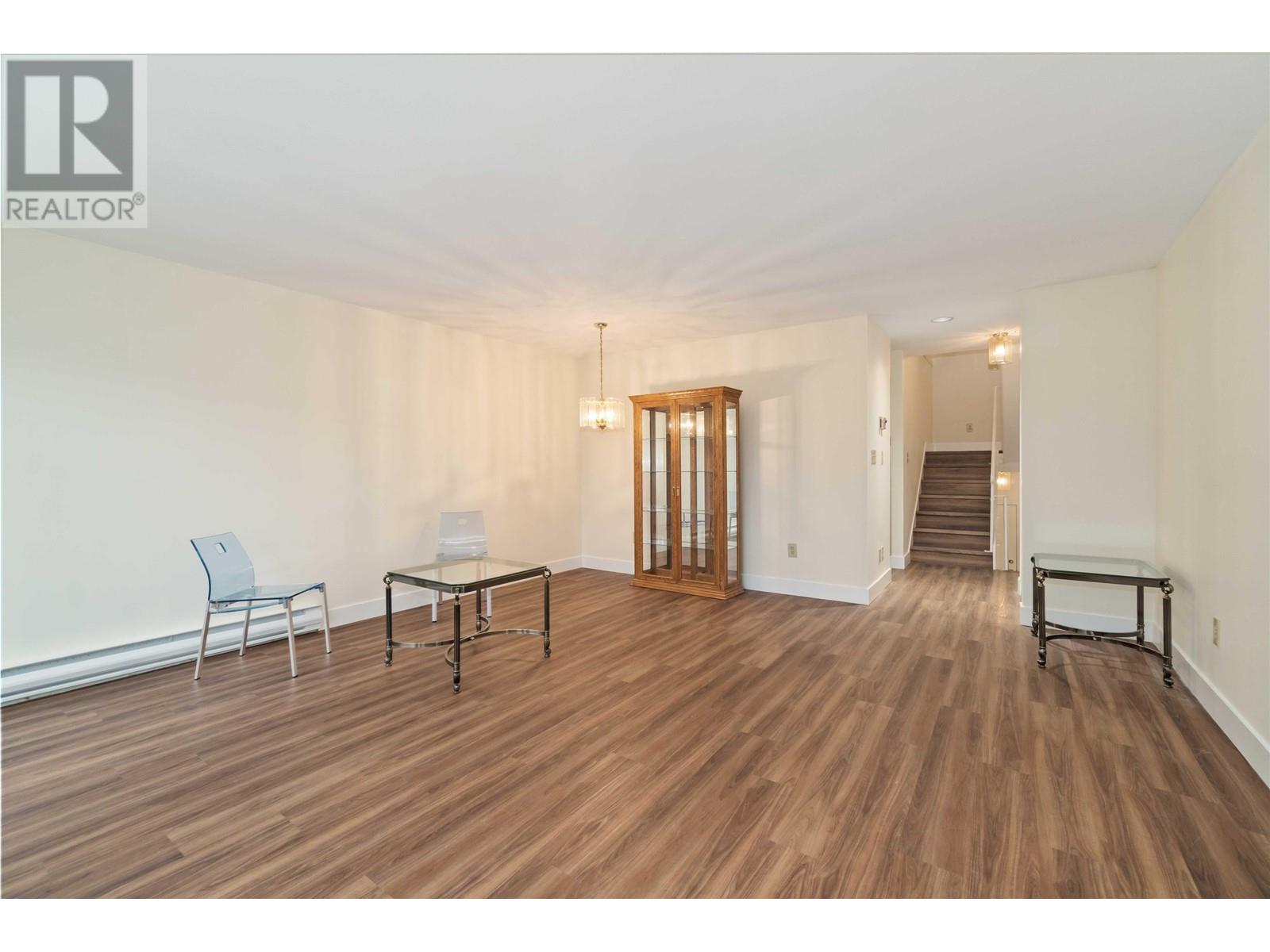 4 1318 Brunette Avenue, Coquitlam, British Columbia  V3K 6R1 - Photo 5 - R2953445