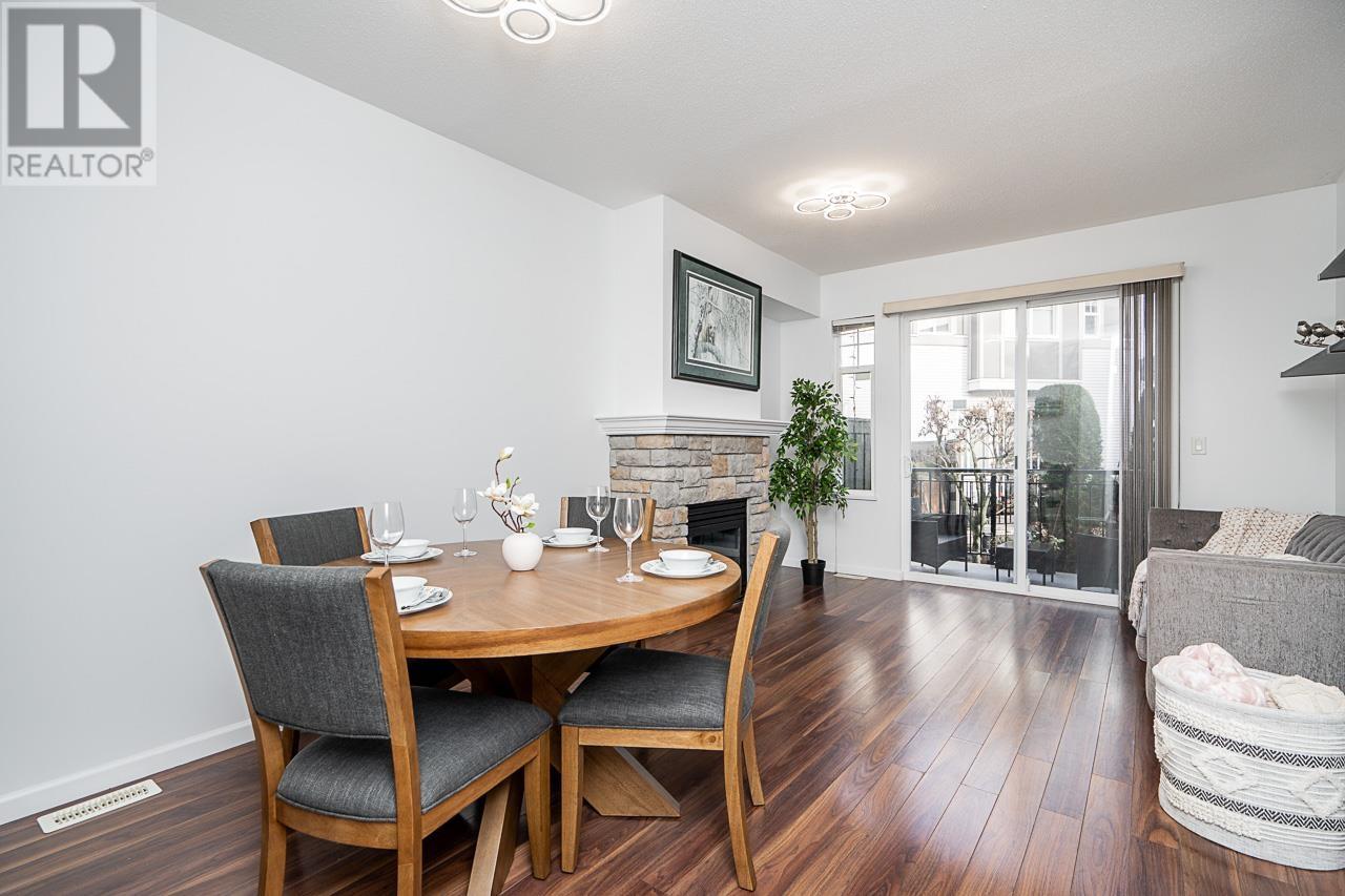 62 1010 Ewen Avenue, New Westminster, British Columbia V3M 5C9 - Photo 4 - R2953175