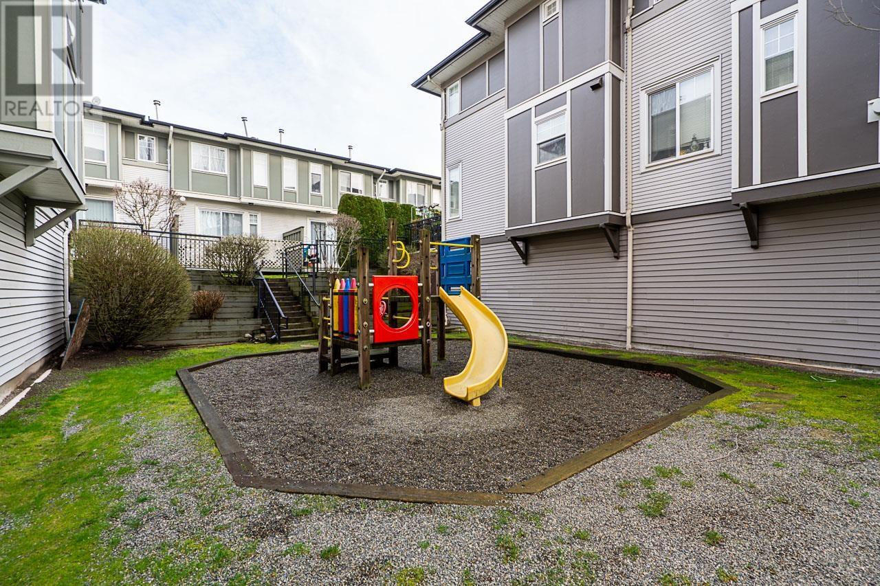 62 1010 Ewen Avenue, New Westminster, British Columbia V3M 5C9 - Photo 31 - R2953175