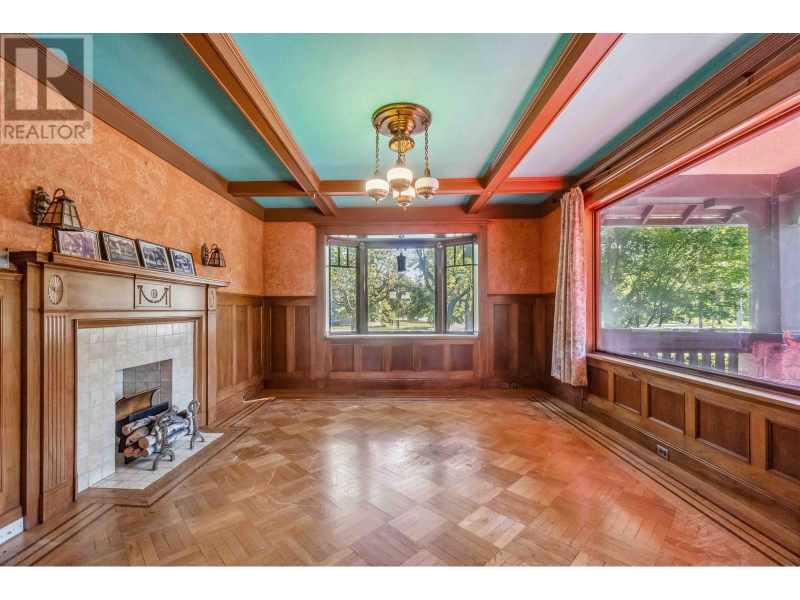 Listing Picture 8 of 40 : 2011 W 48TH AVENUE, Vancouver / 溫哥華 - 魯藝地產 Yvonne Lu Group - MLS Medallion Club Member