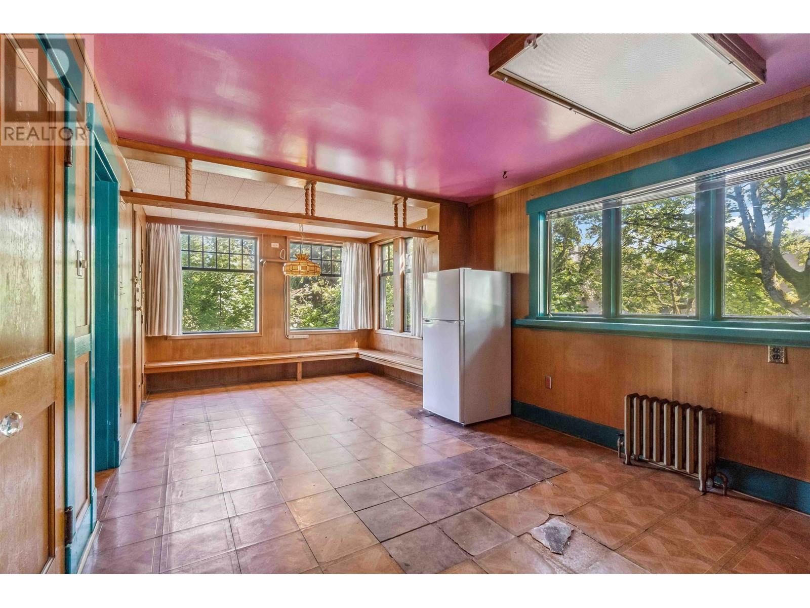 Listing Picture 17 of 40 : 2011 W 48TH AVENUE, Vancouver / 溫哥華 - 魯藝地產 Yvonne Lu Group - MLS Medallion Club Member