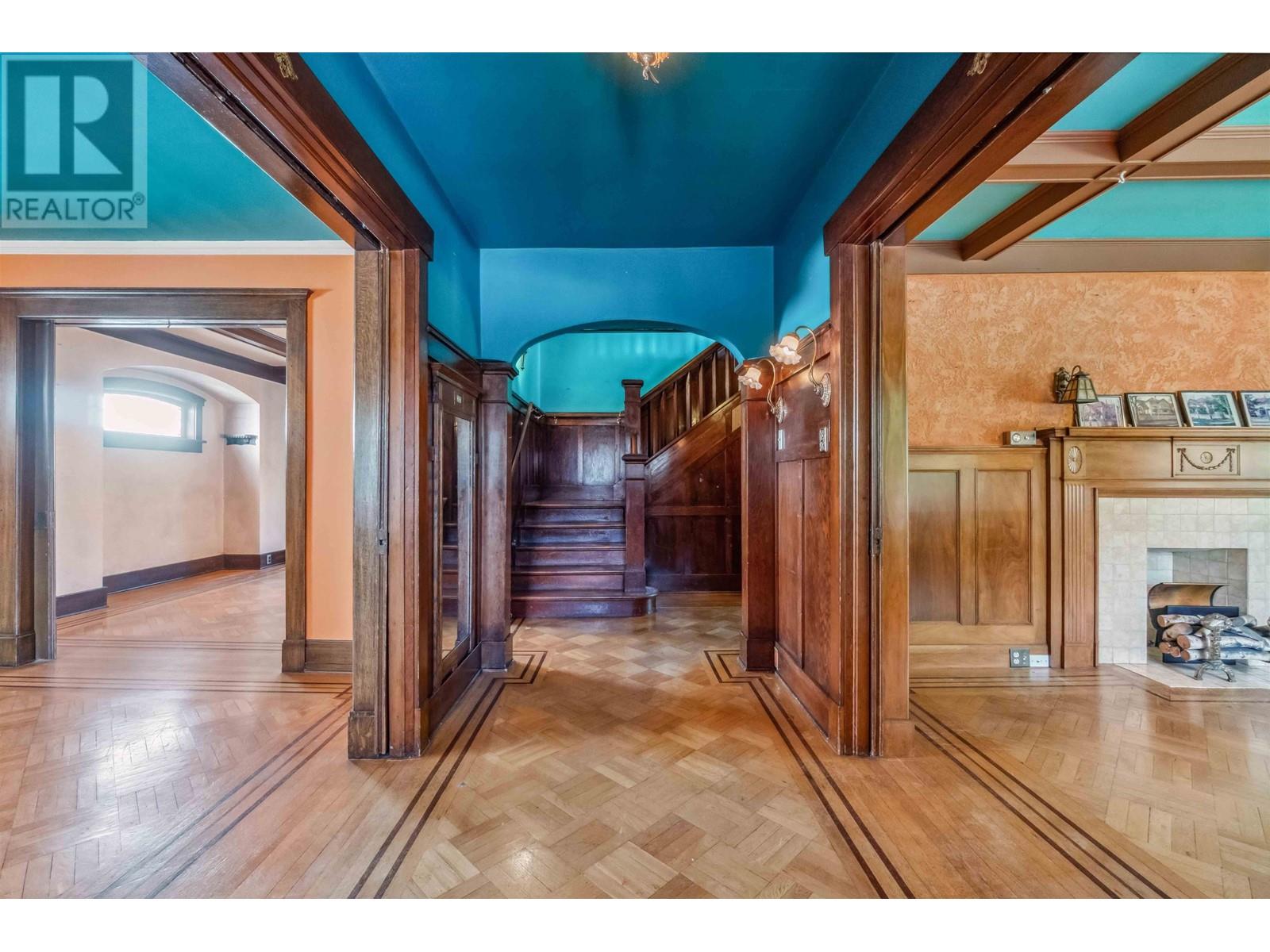 Listing Picture 6 of 40 : 2011 W 48TH AVENUE, Vancouver / 溫哥華 - 魯藝地產 Yvonne Lu Group - MLS Medallion Club Member