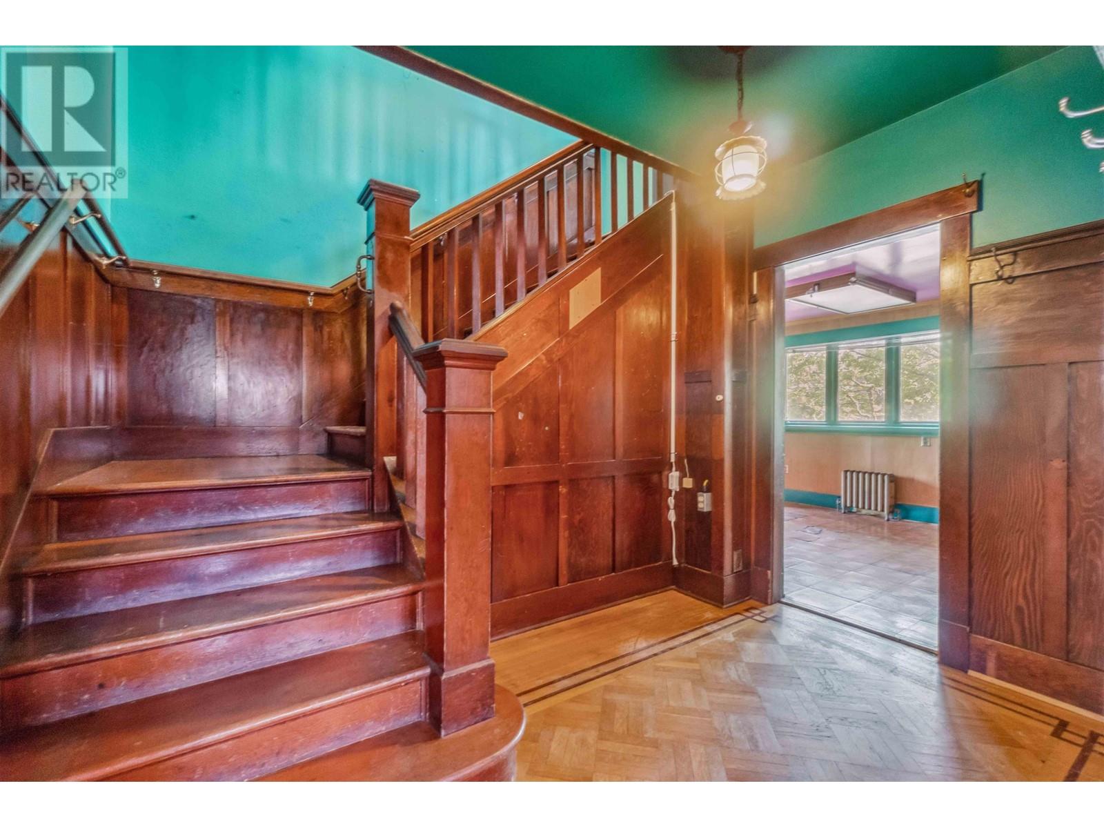 Listing Picture 22 of 40 : 2011 W 48TH AVENUE, Vancouver / 溫哥華 - 魯藝地產 Yvonne Lu Group - MLS Medallion Club Member