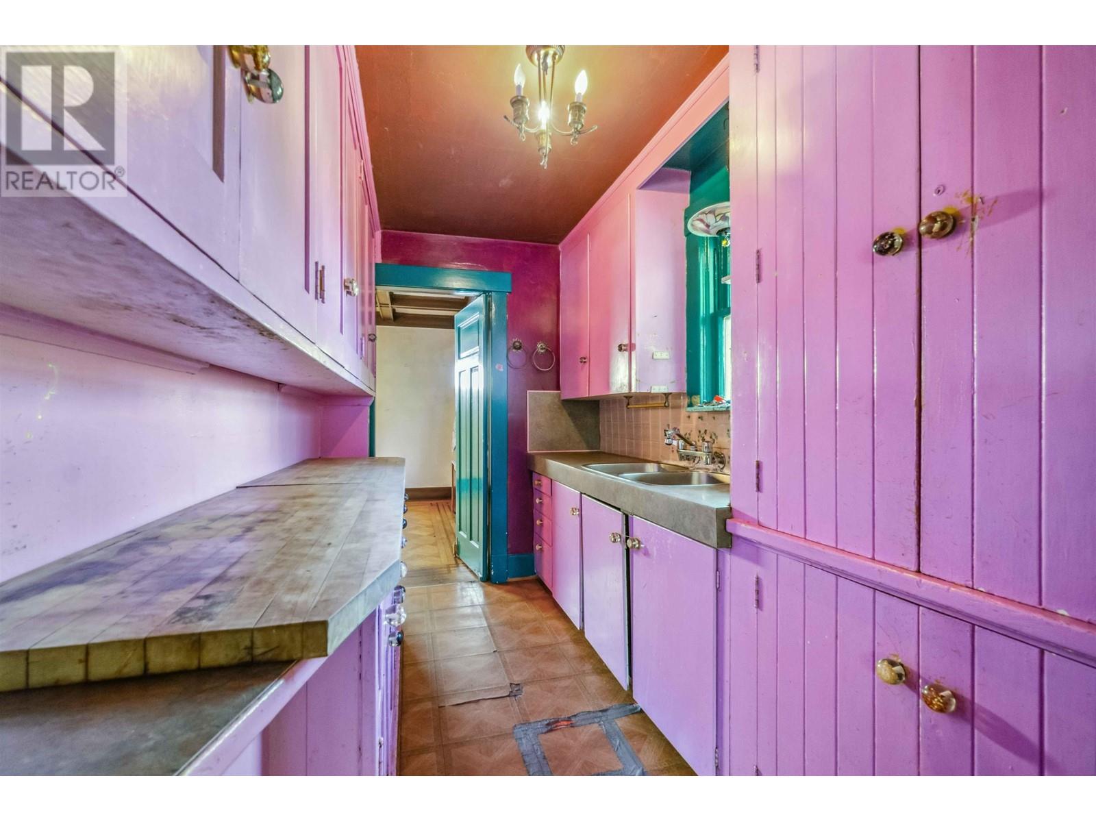 Listing Picture 16 of 40 : 2011 W 48TH AVENUE, Vancouver / 溫哥華 - 魯藝地產 Yvonne Lu Group - MLS Medallion Club Member