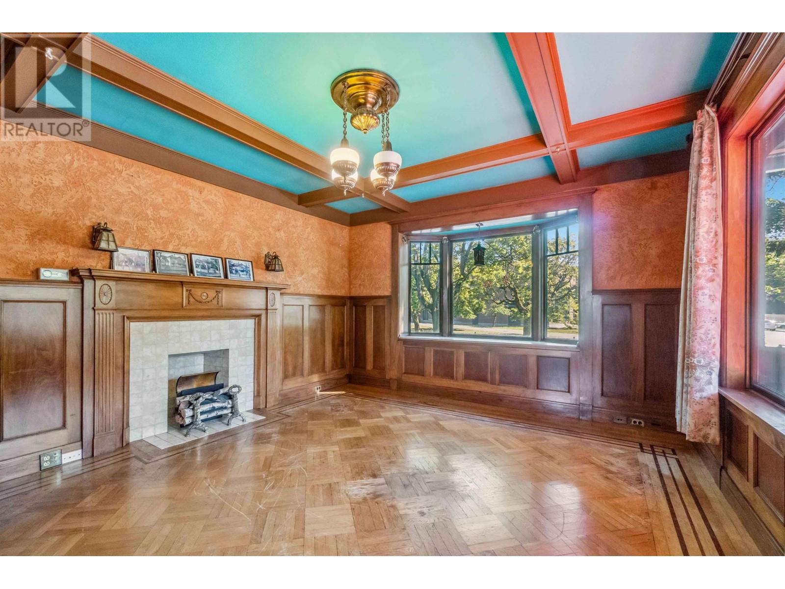 Listing Picture 7 of 40 : 2011 W 48TH AVENUE, Vancouver / 溫哥華 - 魯藝地產 Yvonne Lu Group - MLS Medallion Club Member