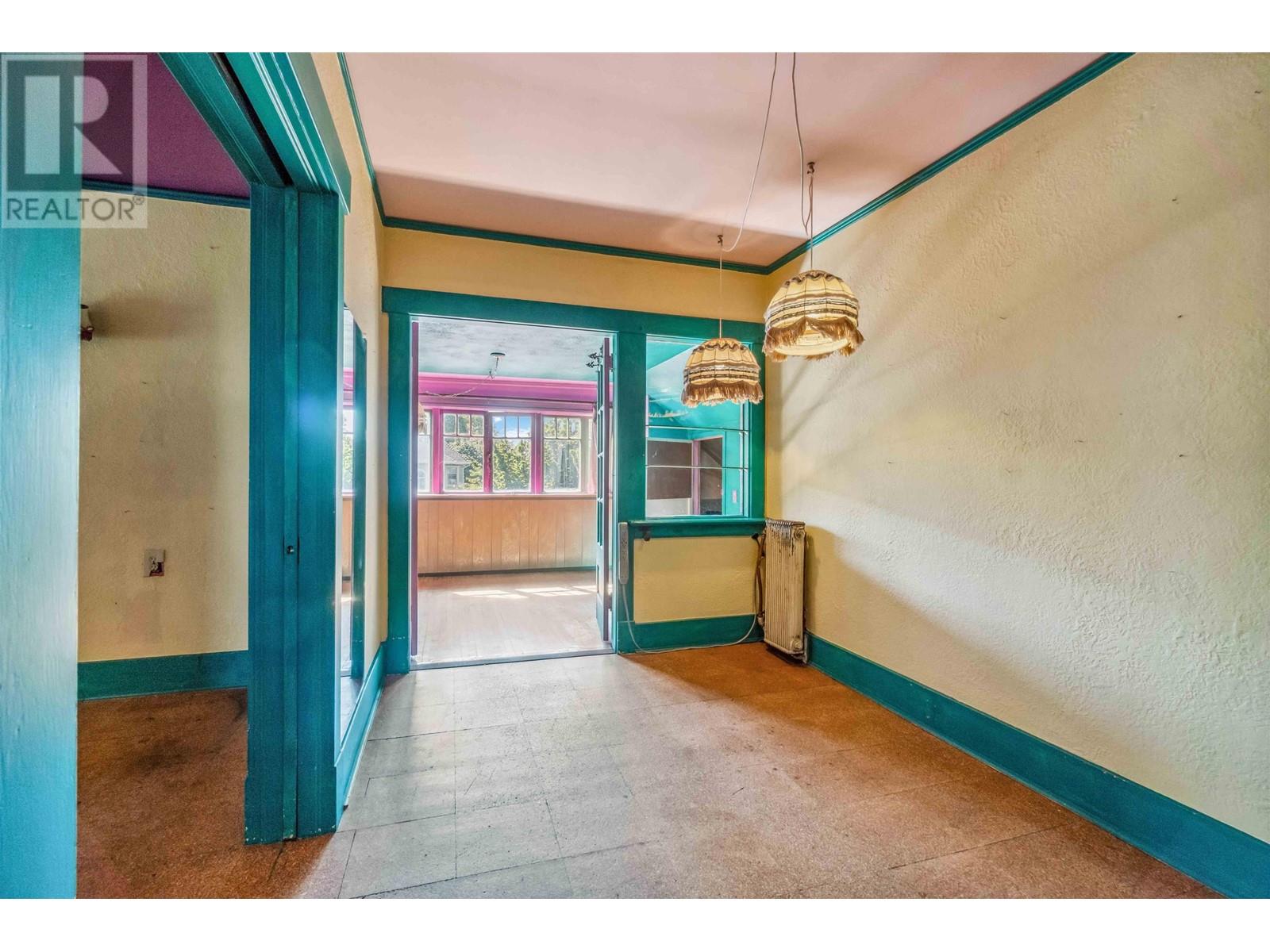 Listing Picture 31 of 40 : 2011 W 48TH AVENUE, Vancouver / 溫哥華 - 魯藝地產 Yvonne Lu Group - MLS Medallion Club Member