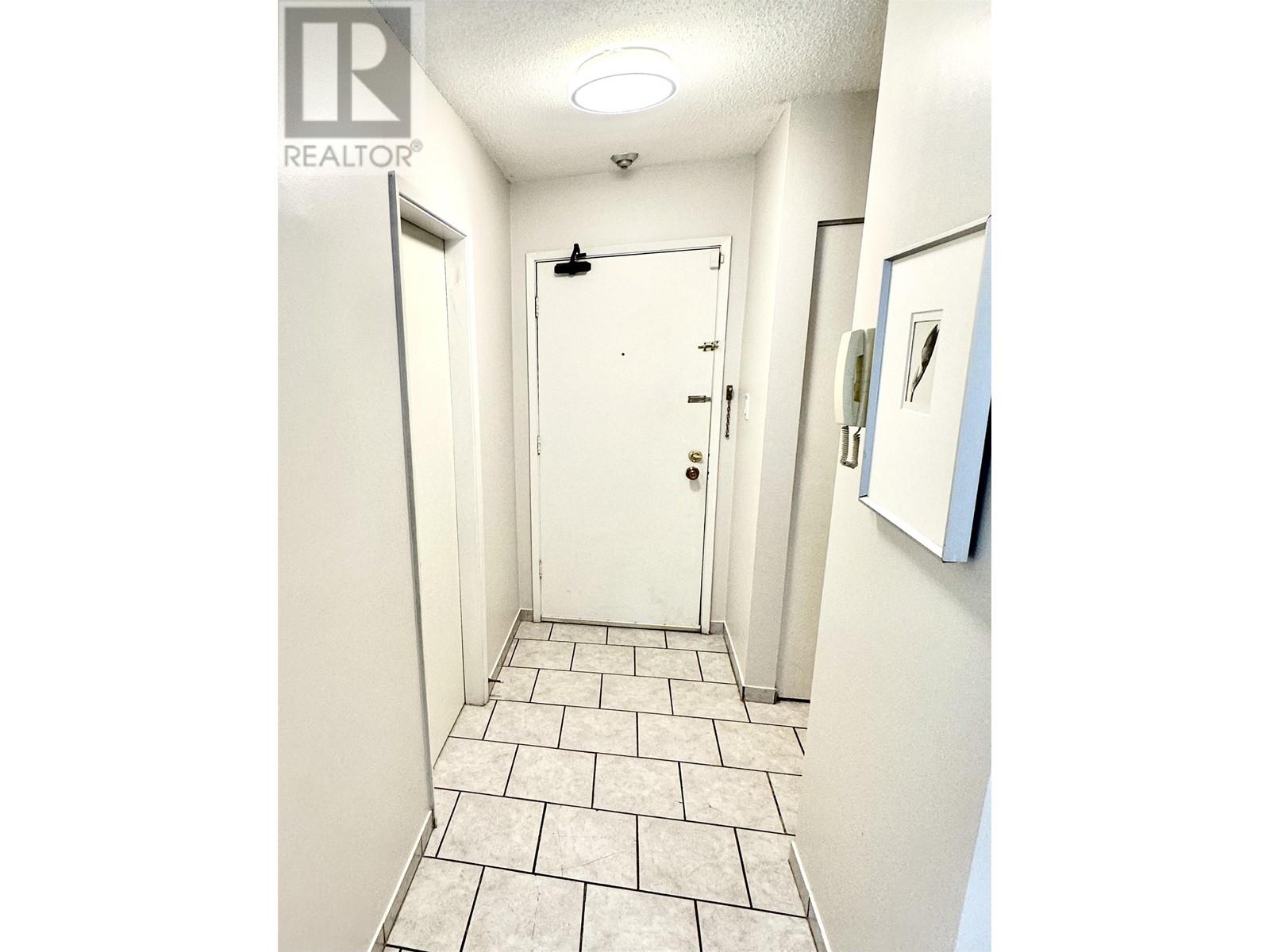 211 590 Whiting Way, Coquitlam, British Columbia  V3J 3R9 - Photo 11 - R2952193