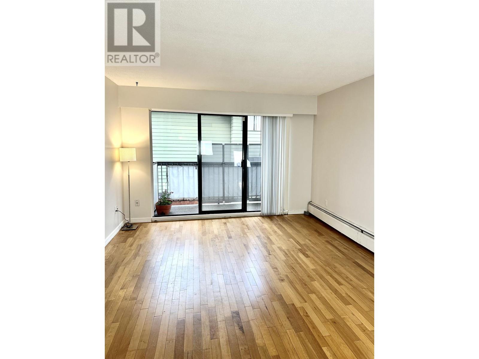 211 590 Whiting Way, Coquitlam, British Columbia  V3J 3R9 - Photo 3 - R2952193