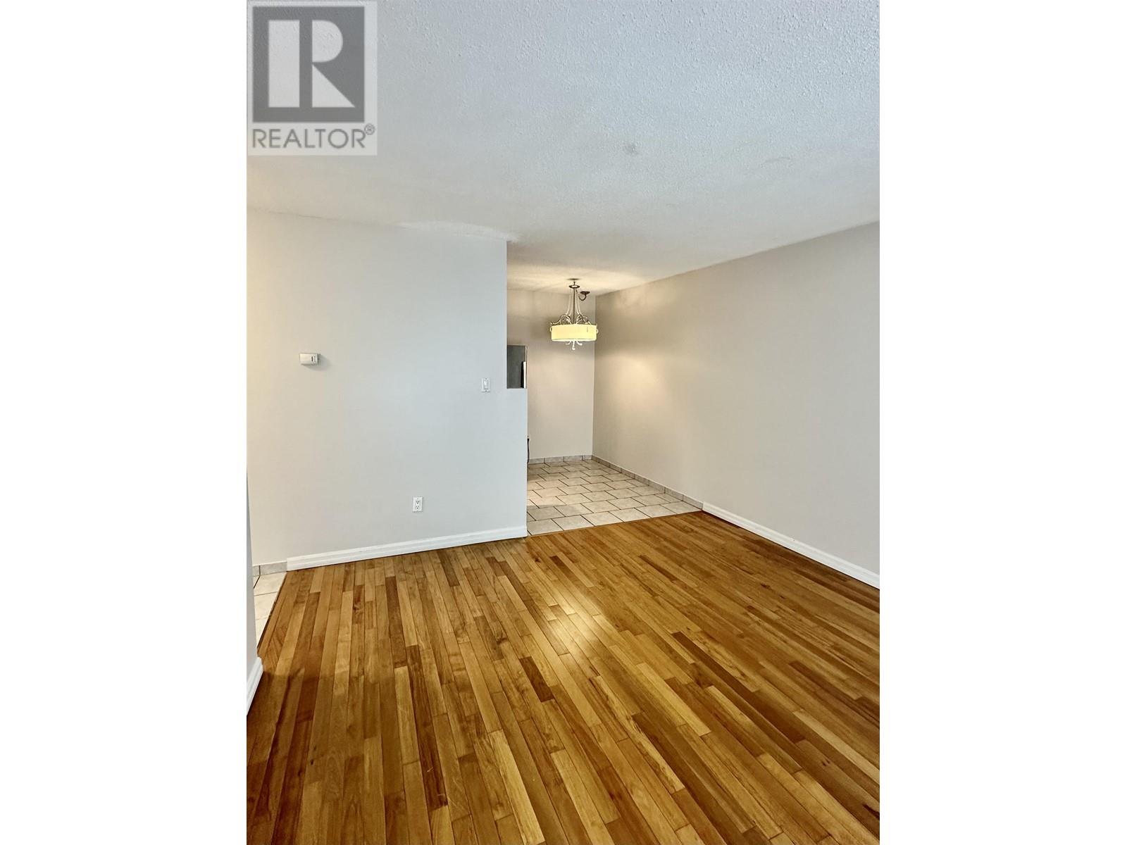 211 590 Whiting Way, Coquitlam, British Columbia  V3J 3R9 - Photo 6 - R2952193