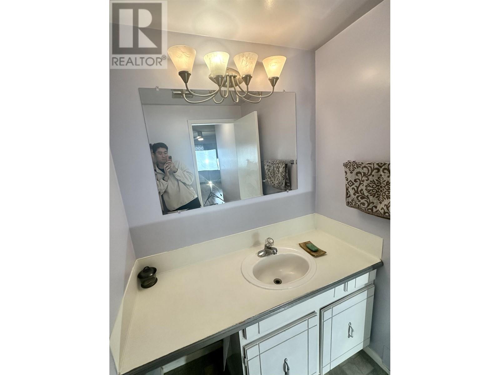 211 590 Whiting Way, Coquitlam, British Columbia  V3J 3R9 - Photo 19 - R2952193