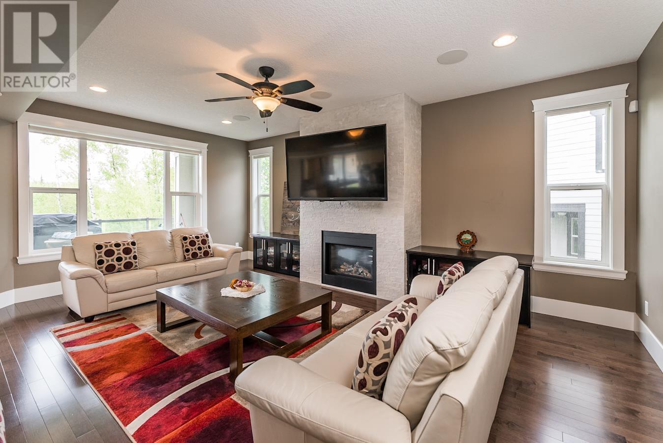 Property at 1212 ORIZABA COURT image 5