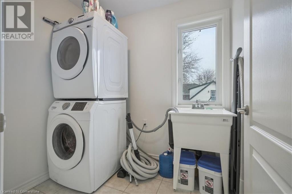 235 Stone Church Road E, Hamilton, Ontario  L9B 1B1 - Photo 32 - 40688359