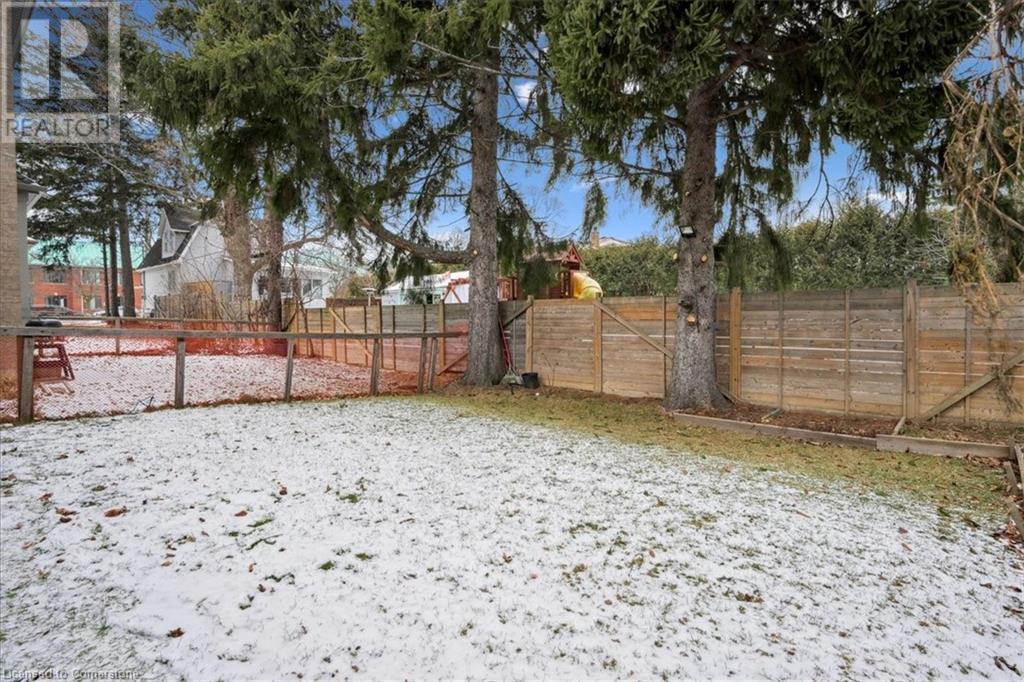 235 Stone Church Road E, Hamilton, Ontario  L9B 1B1 - Photo 37 - 40688359