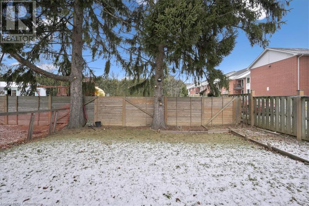 235 Stone Church Road E, Hamilton, Ontario  L9B 1B1 - Photo 38 - 40688359