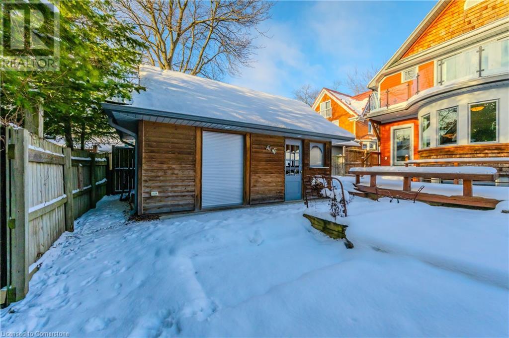 59 Menno Street, Waterloo, Ontario  N2L 2A6 - Photo 37 - 40688500