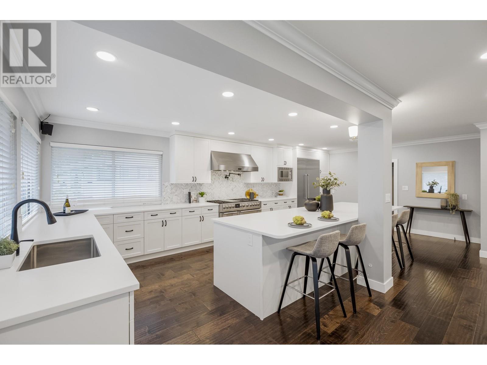 22070 Cliff Avenue, Maple Ridge, British Columbia V2X 2L2 - Photo 5 - R2953525