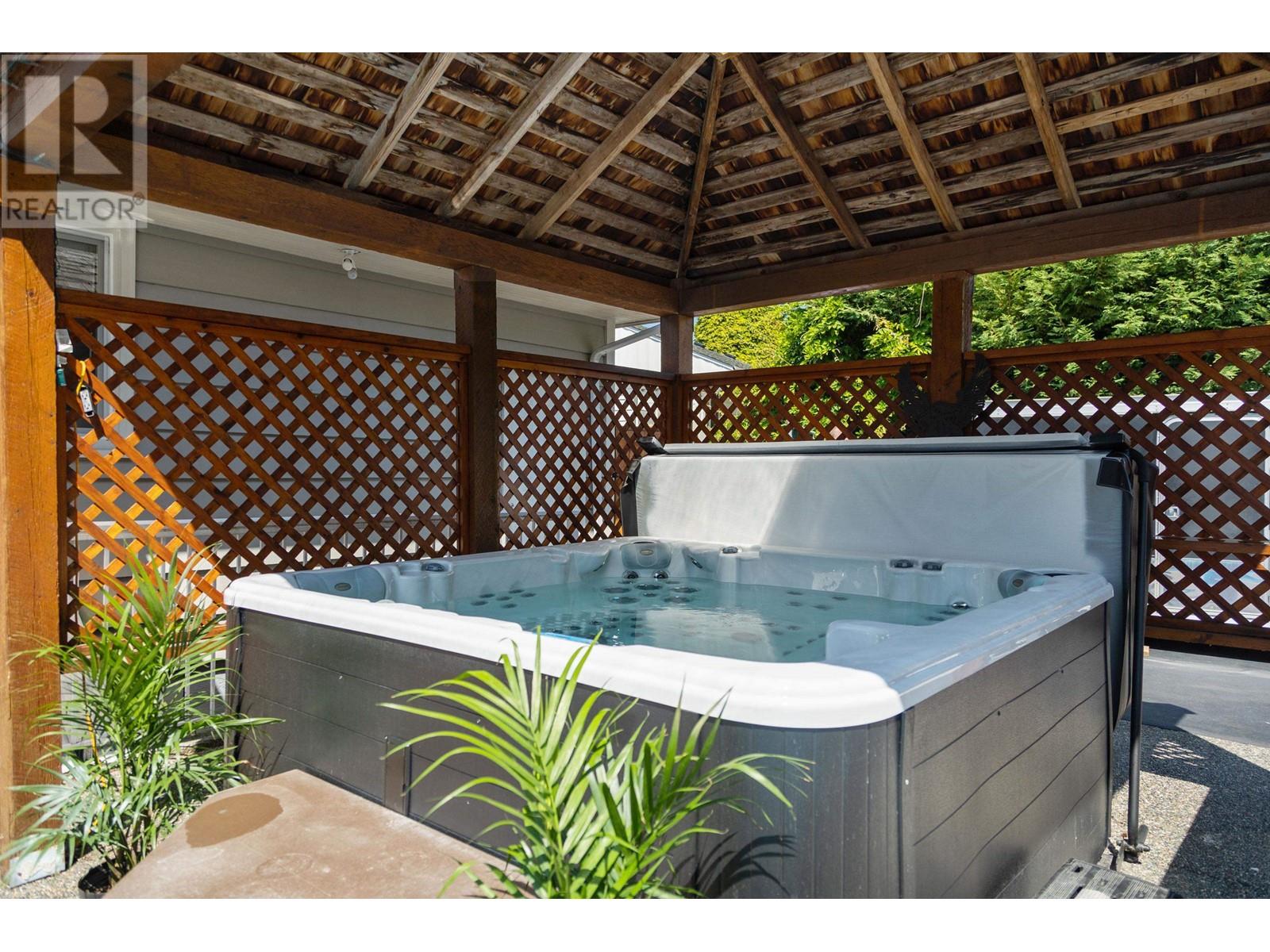 22070 Cliff Avenue, Maple Ridge, British Columbia V2X 2L2 - Photo 36 - R2953525