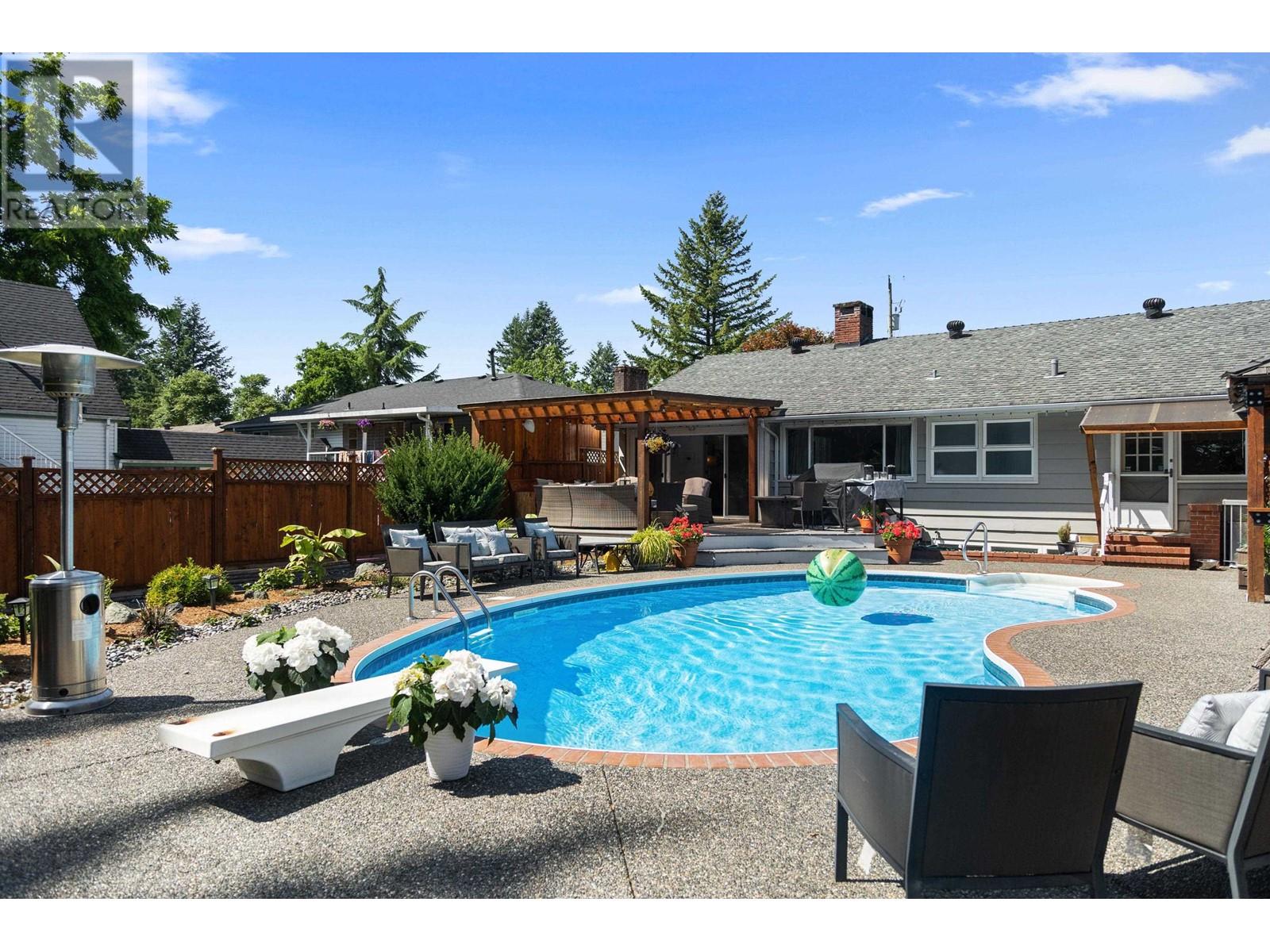 22070 Cliff Avenue, Maple Ridge, British Columbia V2X 2L2 - Photo 33 - R2953525