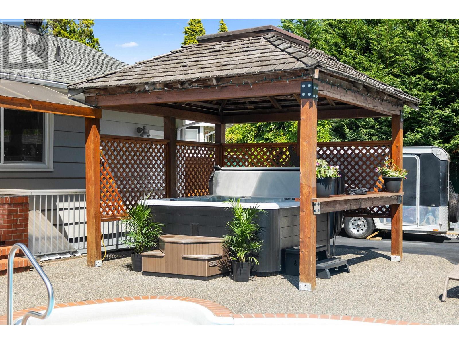 22070 Cliff Avenue, Maple Ridge, British Columbia V2X 2L2 - Photo 35 - R2953525