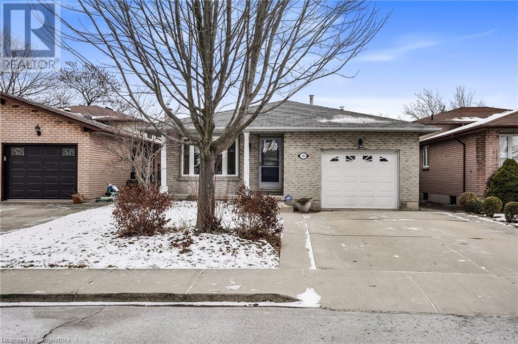 325 East 24th Street, Hamilton, Ontario  L8V 2Y7 - Photo 3 - 40688547