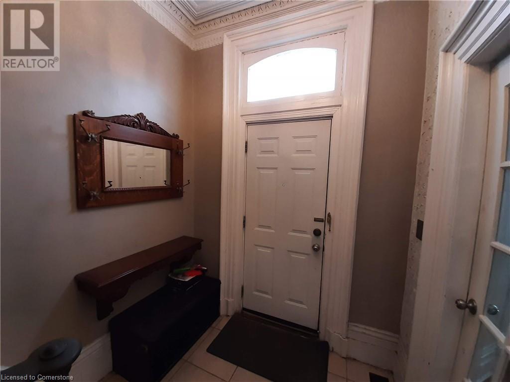 125 Charlotte Street, Brantford, Ontario  N3T 2X5 - Photo 5 - 40687717